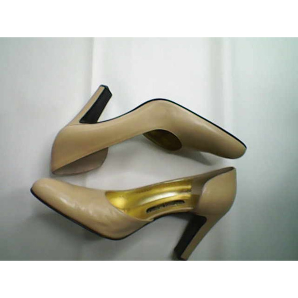 Bruno Magli Couture Beige Size 38 Chunky Heel Dress Pump - Picture 12 of 16
